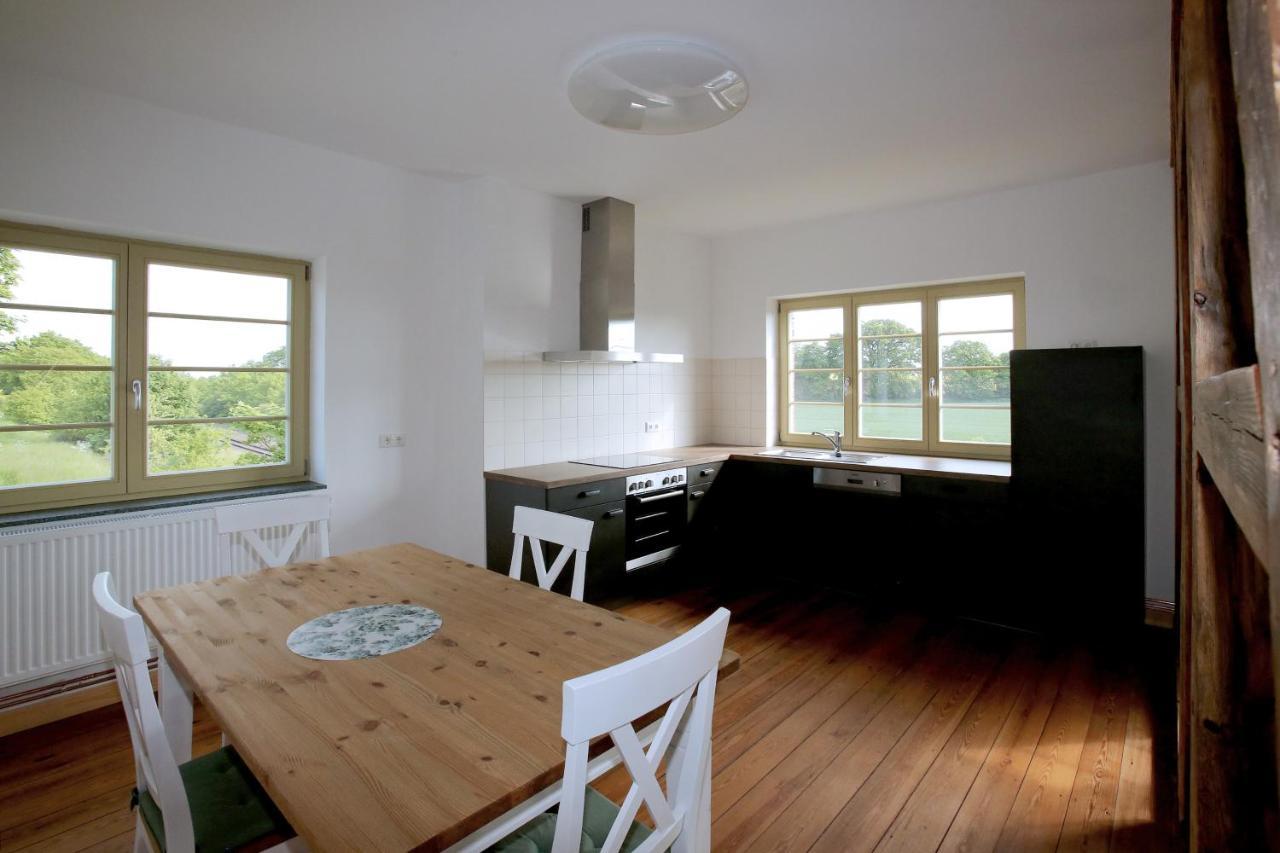 Bahnhof Hohen Mistorf Apartment Ngoại thất bức ảnh