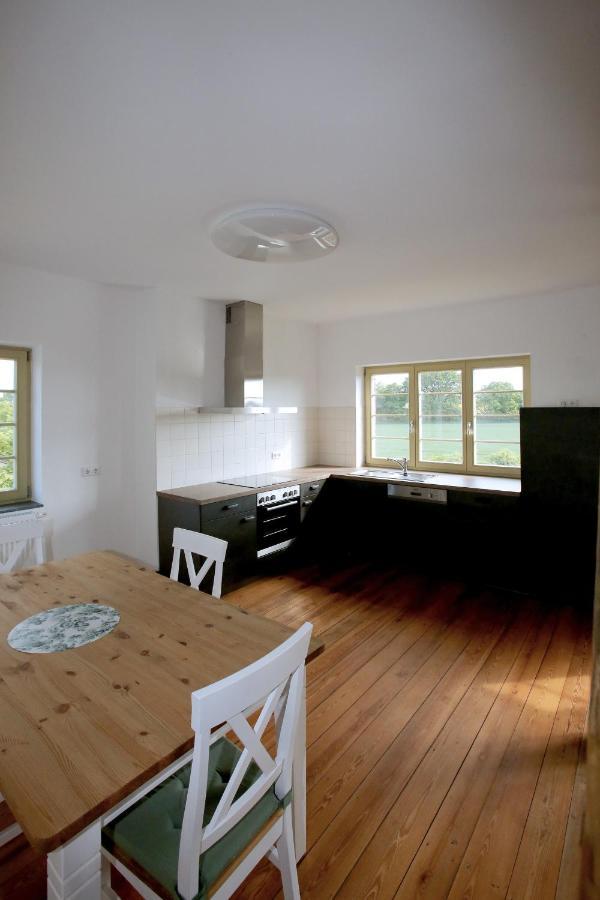 Bahnhof Hohen Mistorf Apartment Ngoại thất bức ảnh