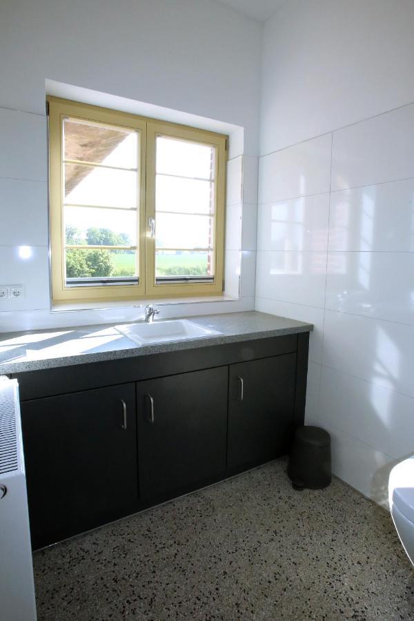 Bahnhof Hohen Mistorf Apartment Ngoại thất bức ảnh